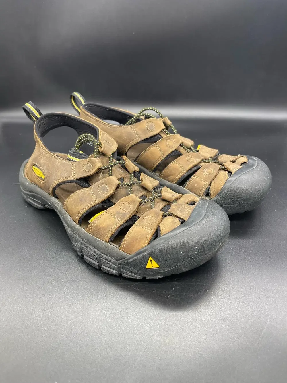 Keen Newport Men's Drawstring Waterproof Sandals Size 8.5
